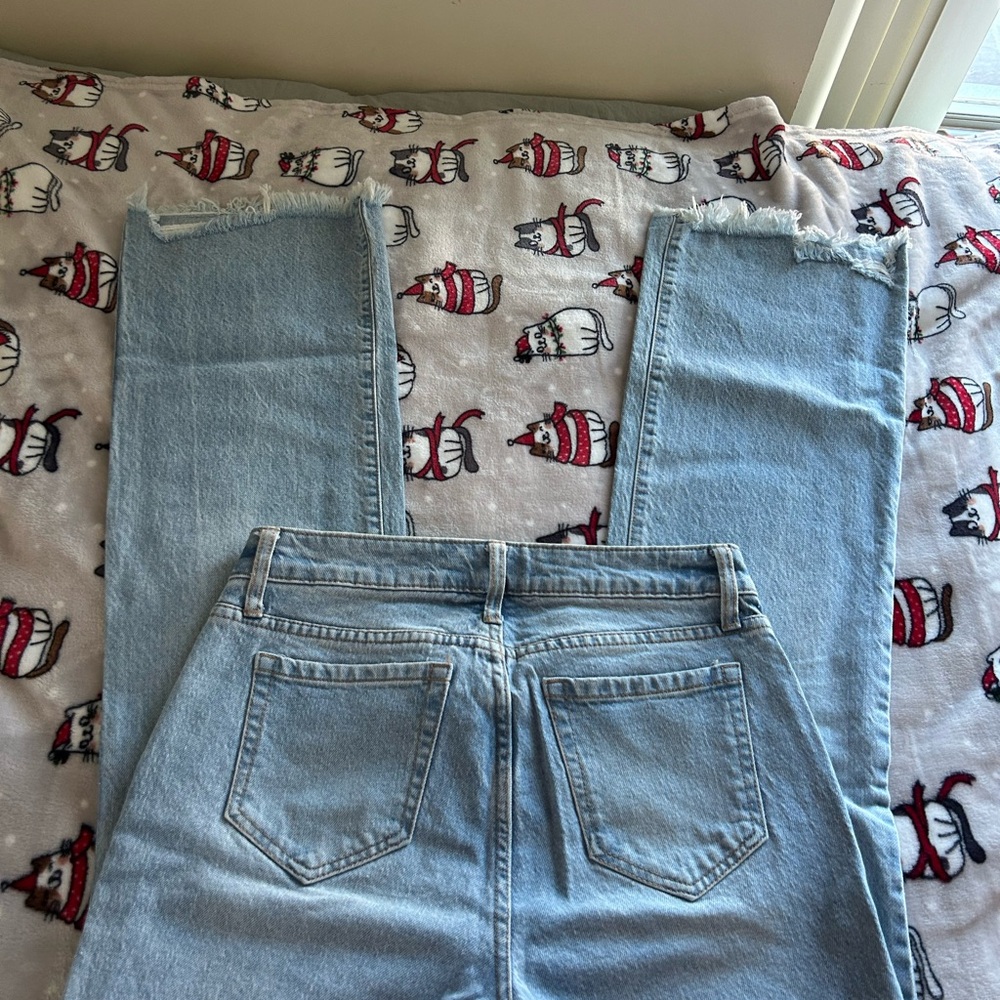 Light Blue Distressed Women's Jeans